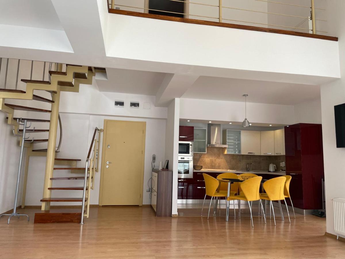 Appartement Kyra Luxury Penthouse à Sinaia Extérieur photo