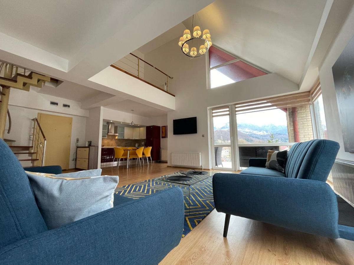 Appartement Kyra Luxury Penthouse à Sinaia Extérieur photo