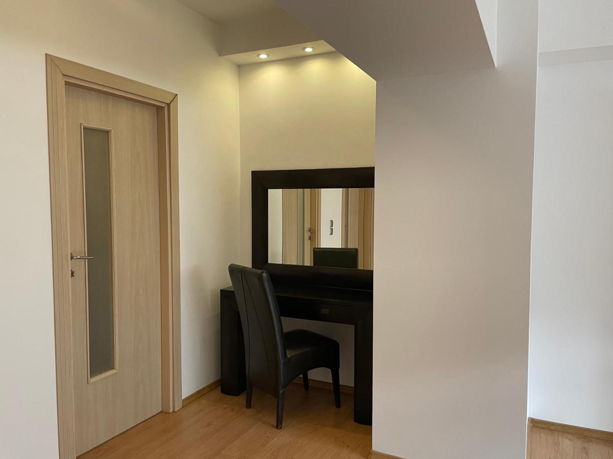 Appartement Kyra Luxury Penthouse à Sinaia Extérieur photo